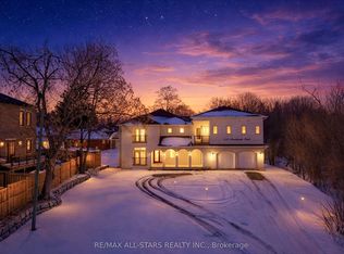 559 Meadowvale Rd, Toronto, ON M1C1S7