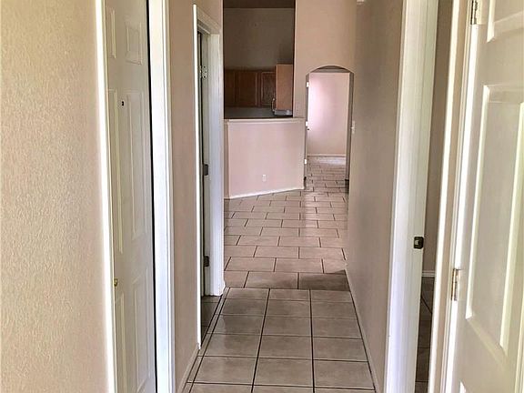 2nd image of 2848 Southampton Way APT A