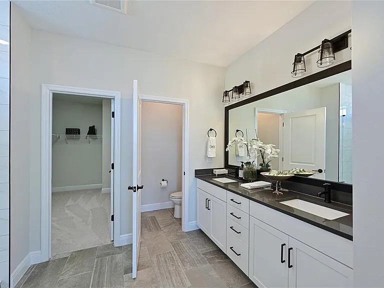 2451 Mangum Ct — Photo 33