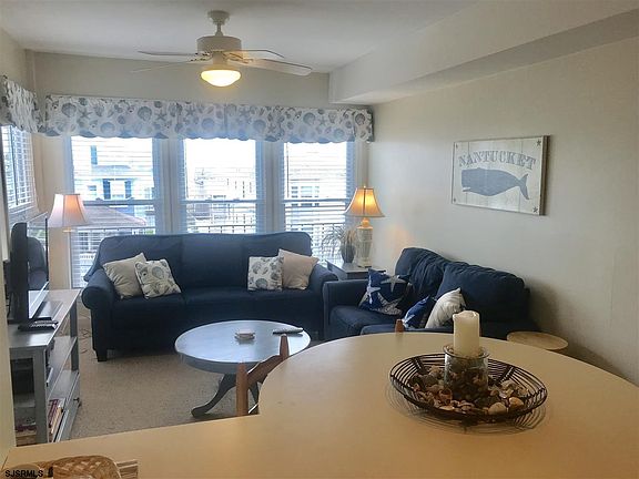 3rd image of 3436 Central Ave APT B