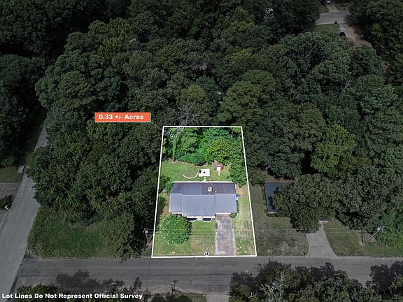 3rd image of 803 Chris Dr