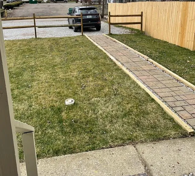 873 Heyl Ave — Photo 10