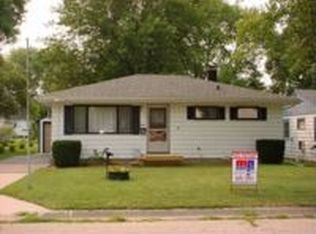 1409 Avenue J, Sterling, IL 61081
