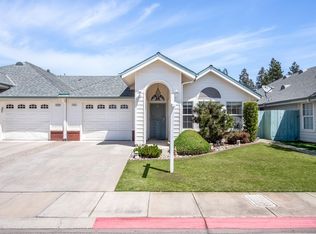 1664 E Morningstar Ln, Fresno, CA