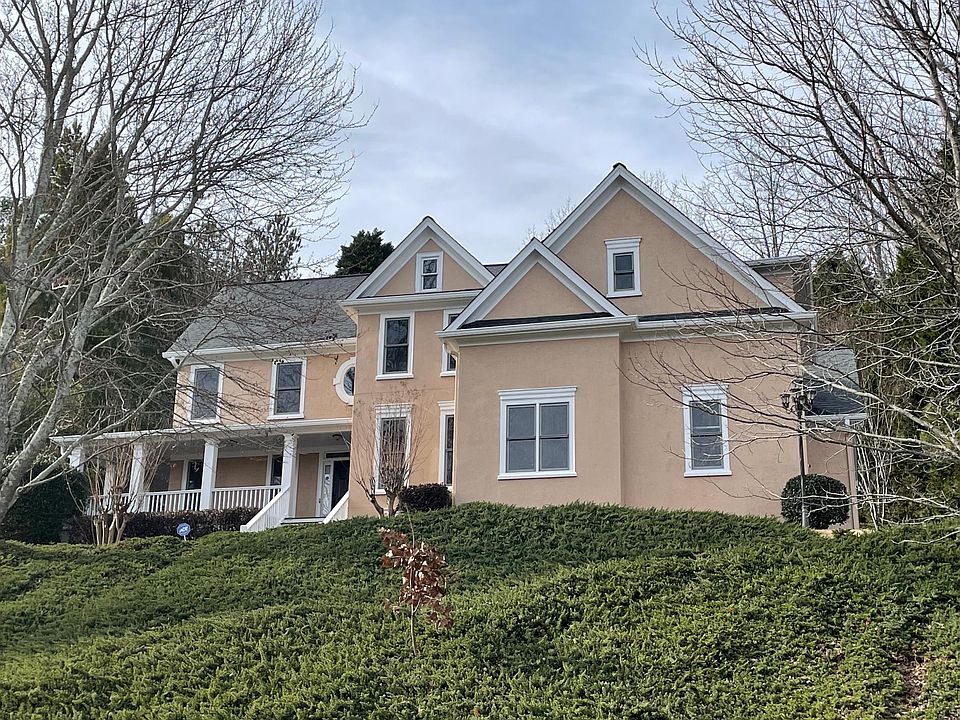 1st image of 785 Oak Trail Dr