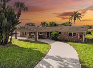1107 Club Dr, Fort Pierce, FL 34982