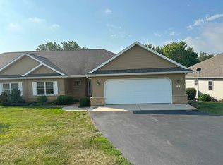 201 Cobblestone, Apple River, IL 61001