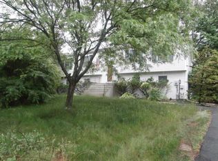 24 Hazel Ct, Spring Valley, NY 10977