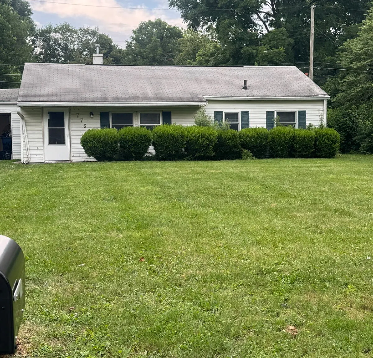 3 bed, 1.0 bath, 960 sqft, $1,450 — Photo 1