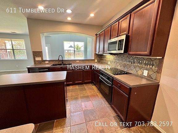 4th image of 611 Tumbleweed Dr