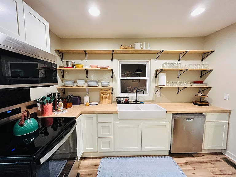 237 Pine St — Photo 8