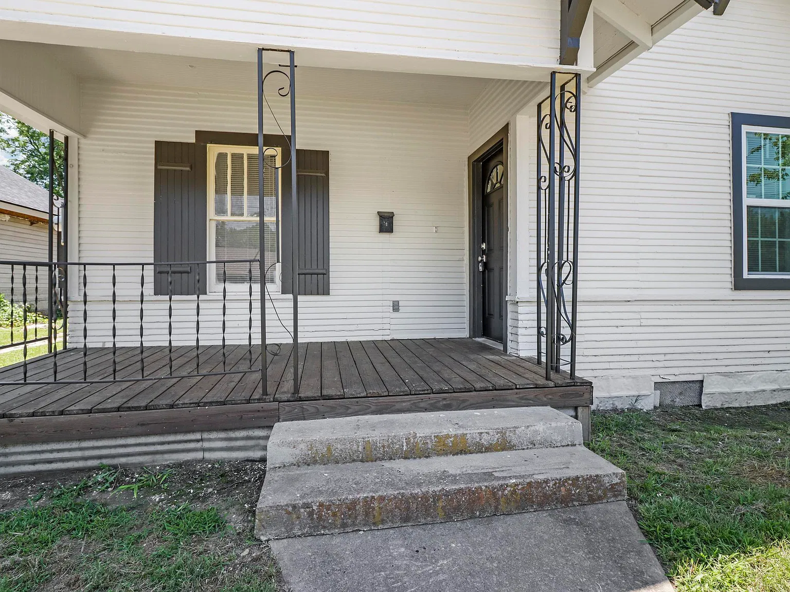 4 bed, 1200 sqft, $1,725 — Photo 3