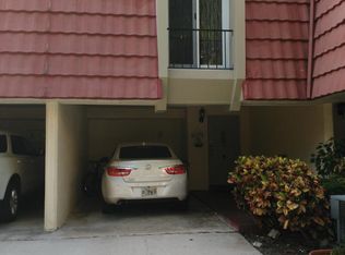390 Golfview Rd APT I, North Palm Beach, FL 33408