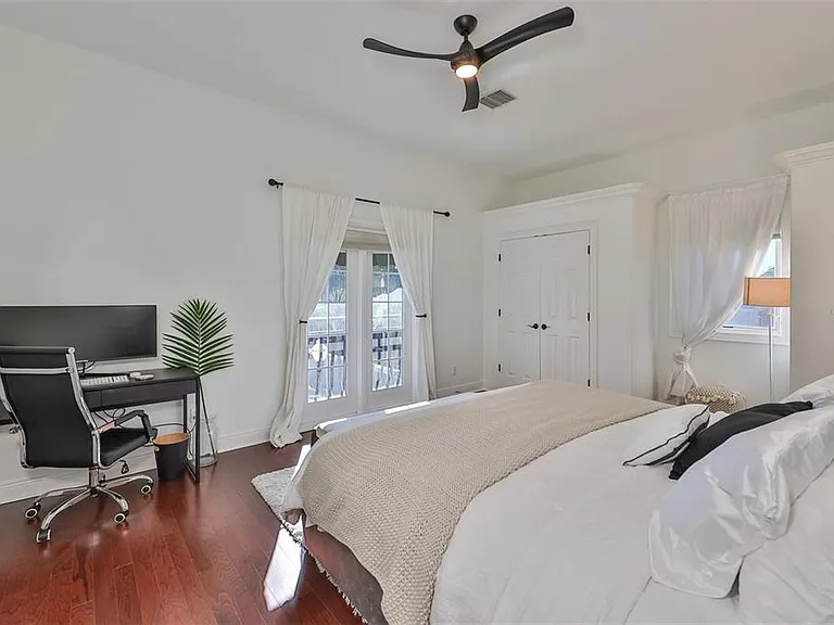 602 Saxony Blvd — Photo 37