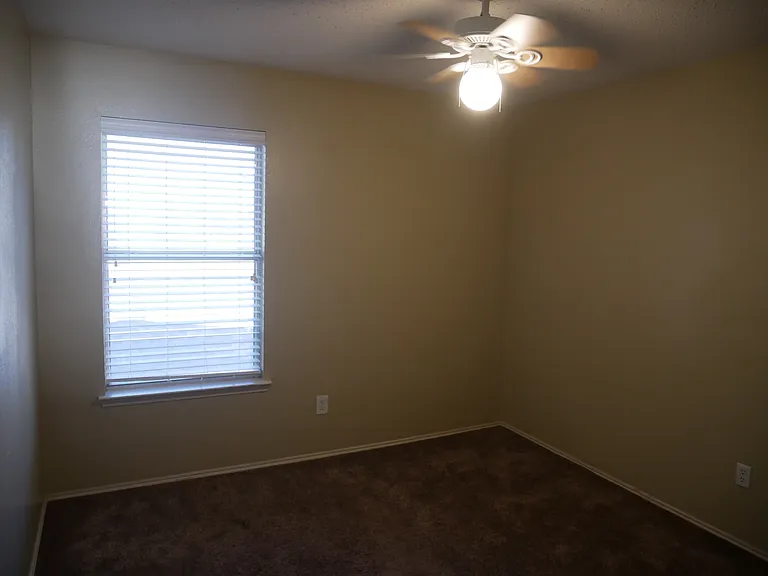 7135 Saint Augustine Dr — Photo 14