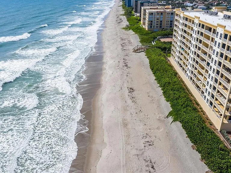1025 Highway A1A #406 — Photo 2