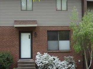 202 Walker Dr, Dunbar, WV