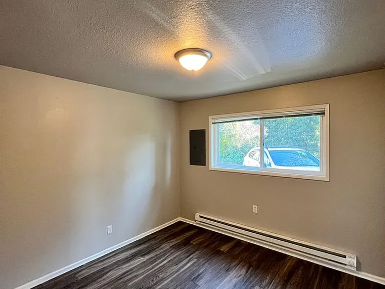 The Rivercrest Apartments by Star Metro — Photo 37