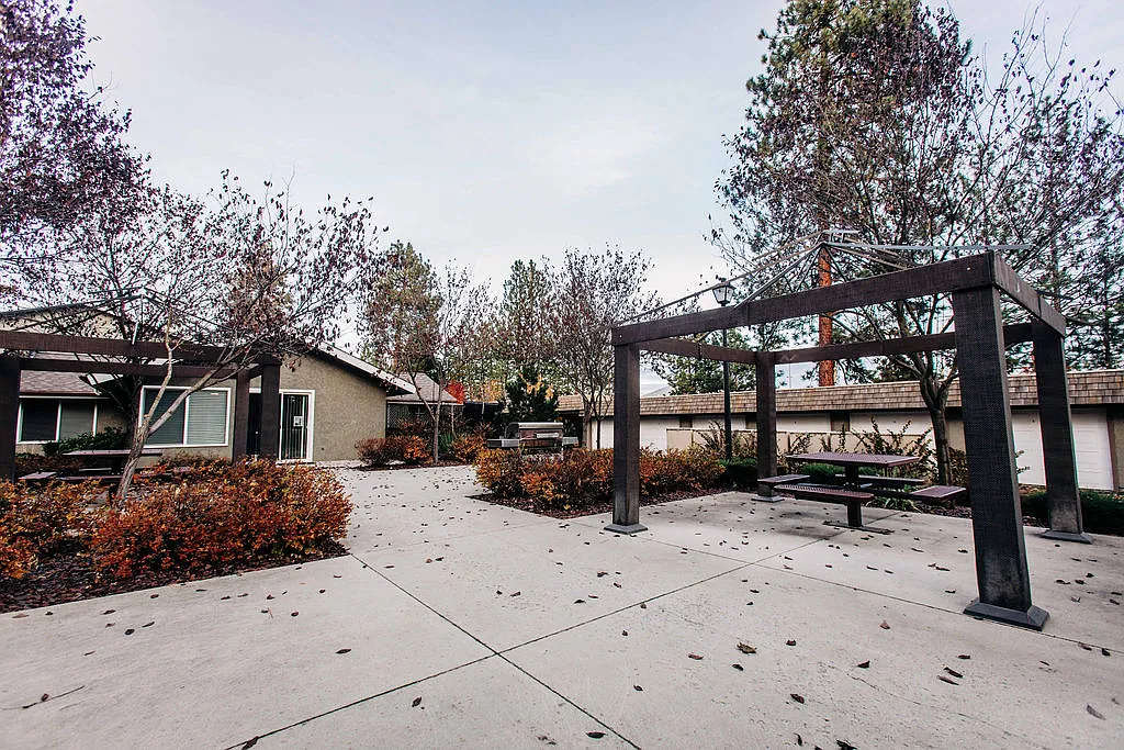 Treetop Apartments — Photo 3