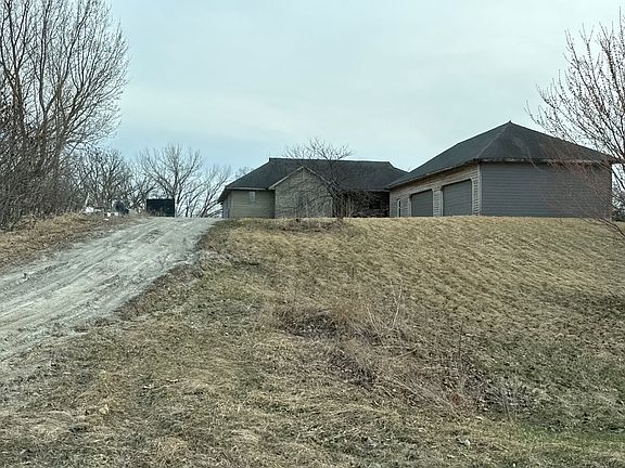 2nd image of 18601 Shelby Ct