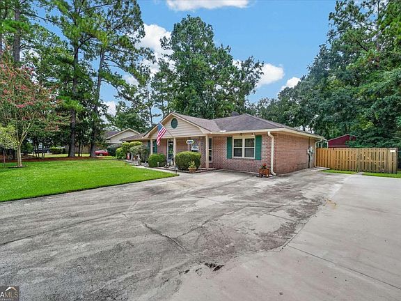 2nd image of 905 Brighton Way