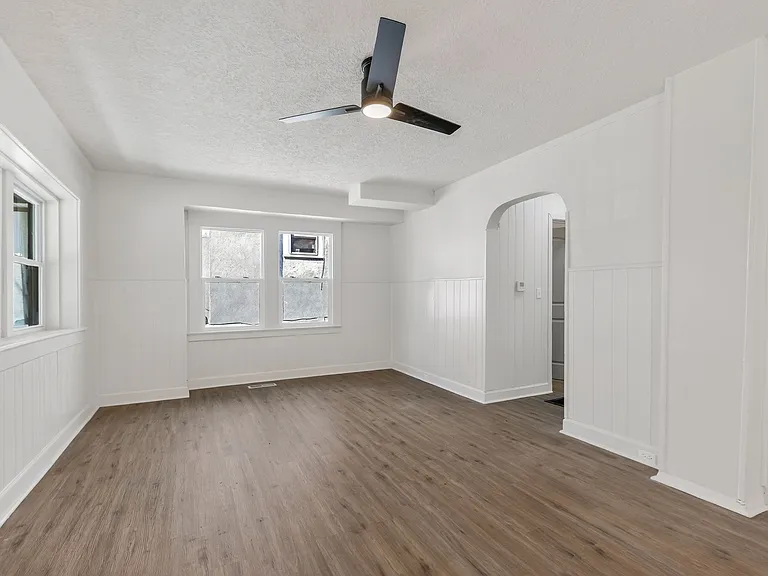 2711 Elmwood Ave — Photo 16
