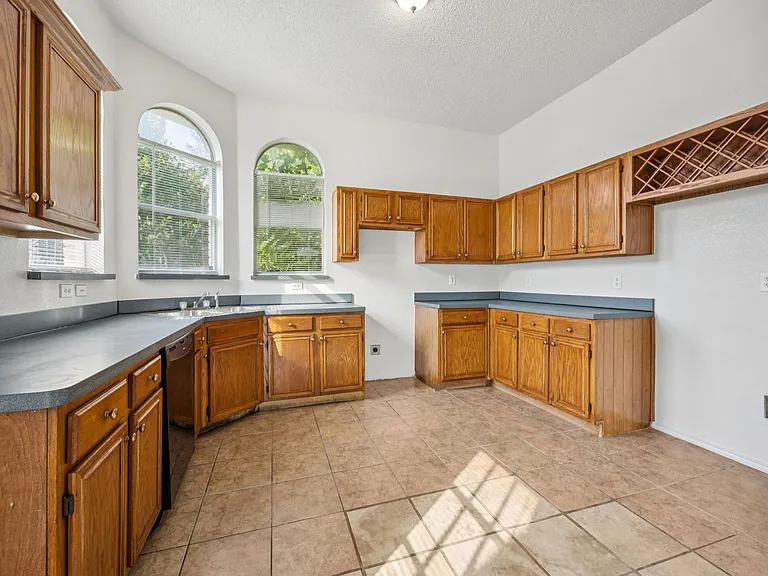 1602 Develon Dr — Photo 8