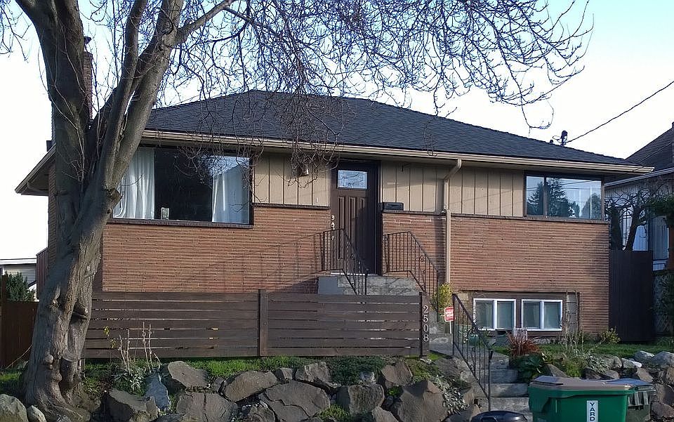 1st image of 2508 20th Ave S