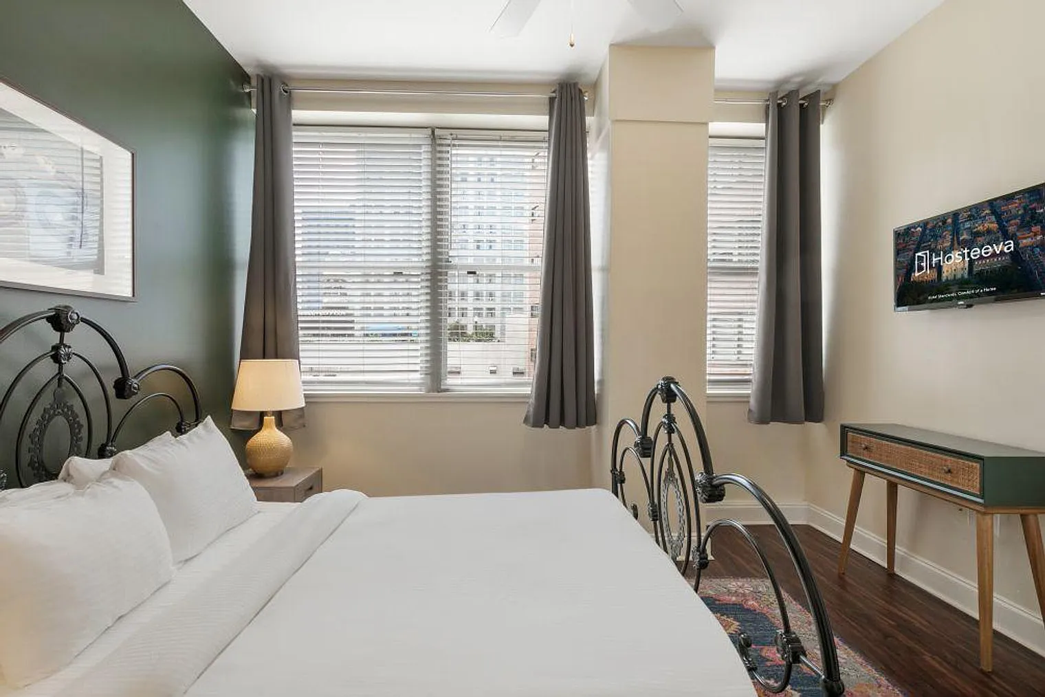 1 bed, 2.0 bath, 430 sqft, $4,250 — Photo 4