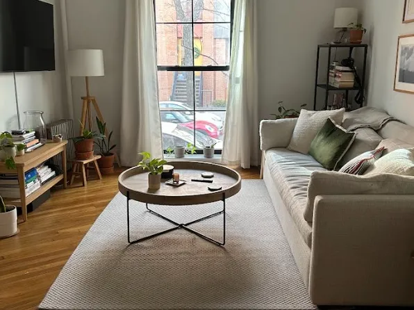 268 Union Street image 1 of 10