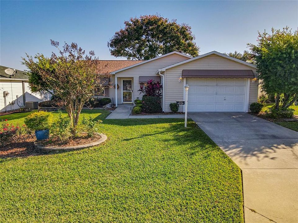 1st image of 2733 Privada Dr