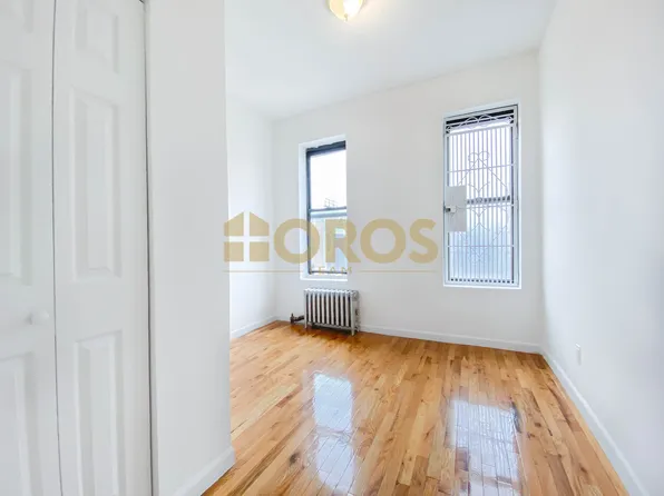 700 East 9th Street image 1 of 12