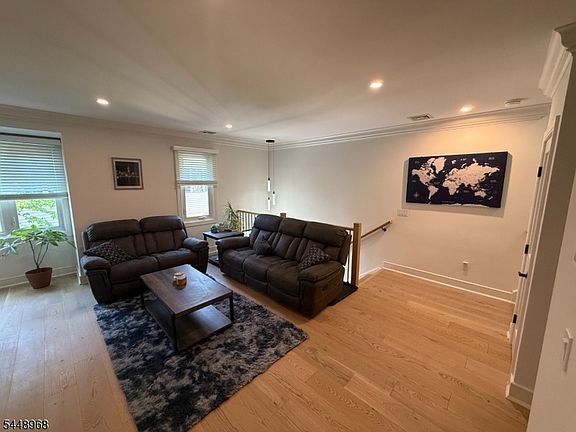 4th image of 56D Ridgedale Ave #56D