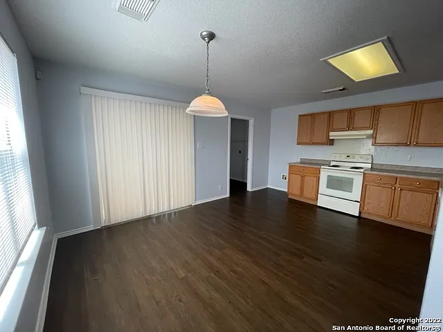 10131 Tiger Bay — Photo 11