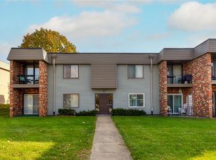 4825 Woodland Ave UNIT 8, West Des Moines, IA 50266