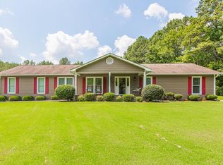 115 Crabtree Dr, Tunnel Hill, GA 30755