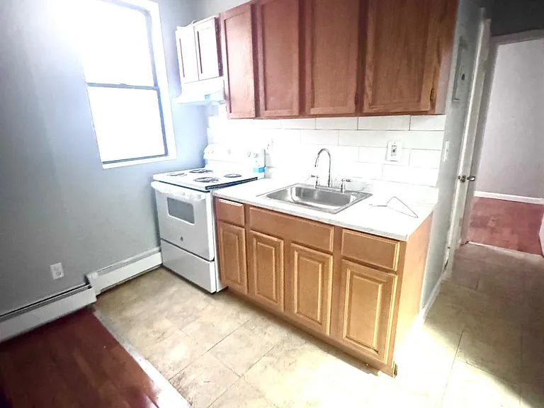 64 Tuers Ave #2C — Photo 4