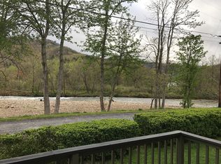 788 Riverview Rd, Burnsville, NC 28714