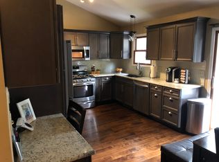 116 Pembroke Dr W, Hobart, IN 46342