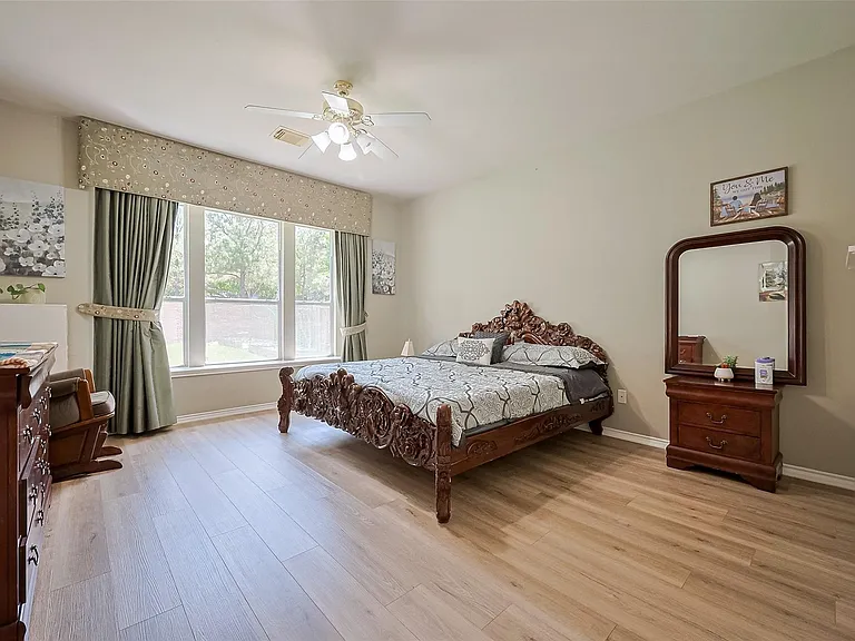 26315 Bending Pines Ln — Photo 8