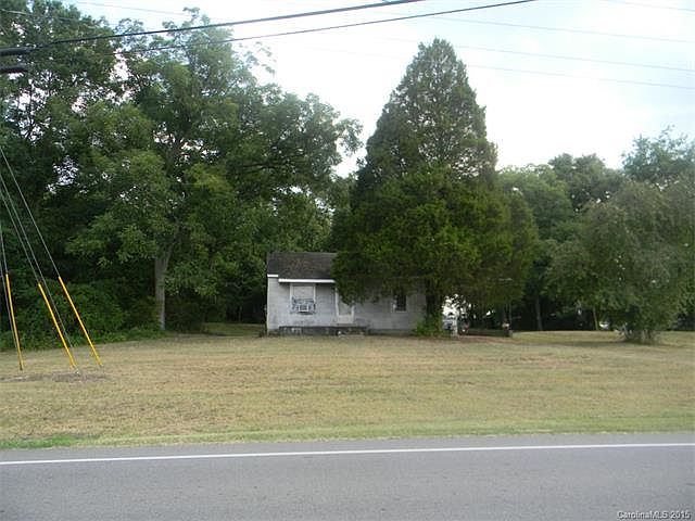 1st image of 2667 Fairview Dr