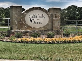 127 Hidden Valley Airpark, Denton, TX 76208