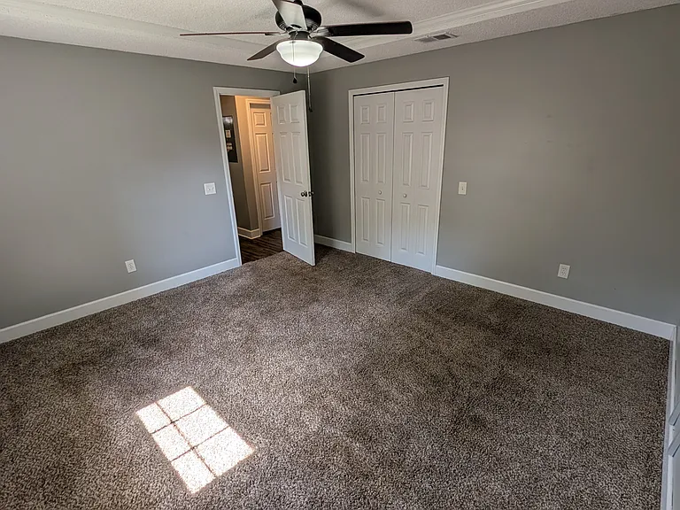 540 Linda St — Photo 13