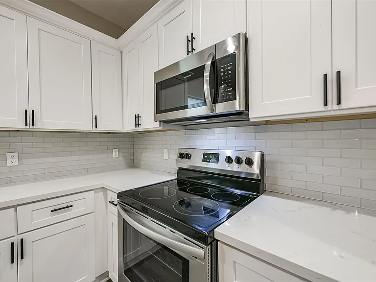 4405 Mallow St #B — Photo 10