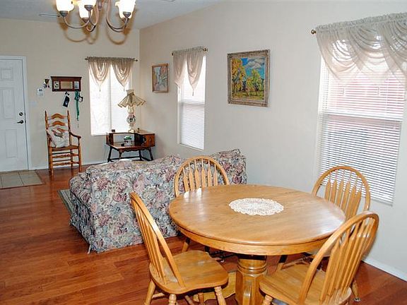 5th image of 9543 Valletta Ave NW
