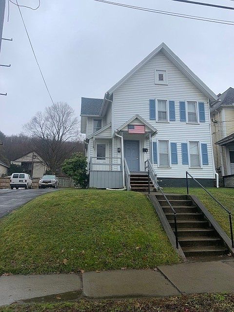 1st image of 200 Conklin Ave