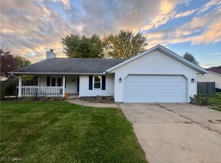 2388 Bay Meadow St, Madison, OH 44057