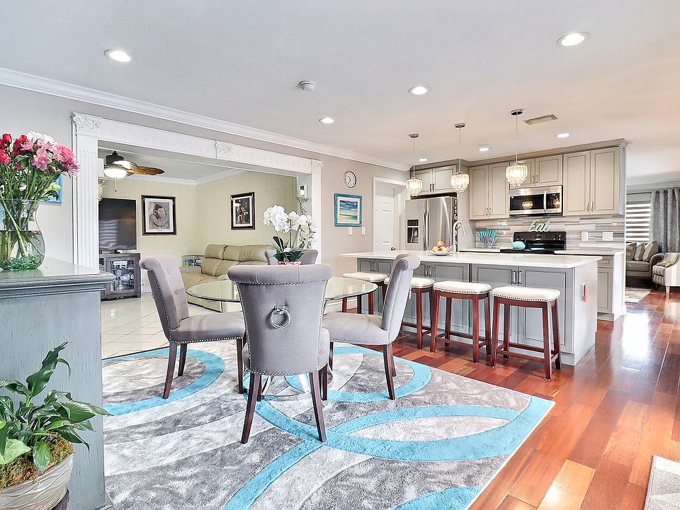 1st image of 1110 SW 24th Avenue