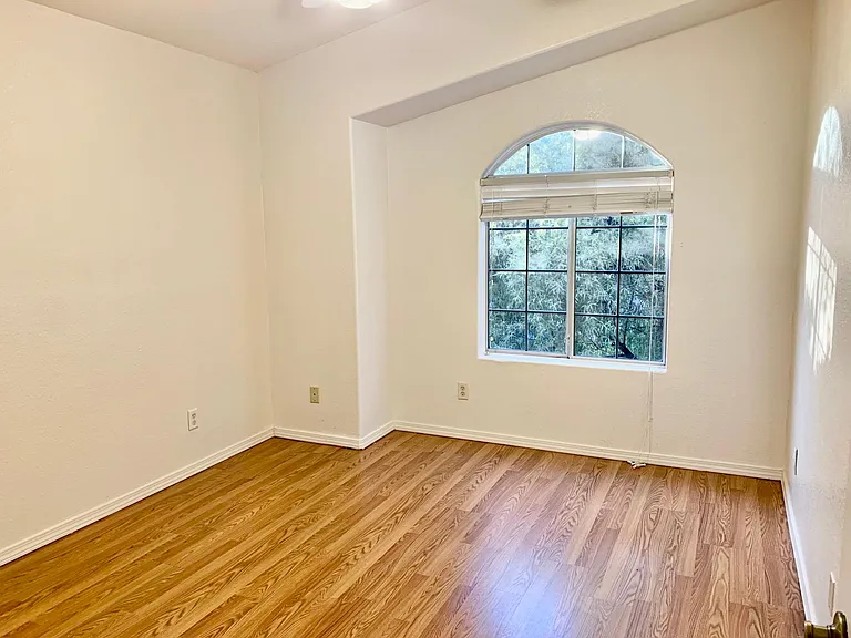 7320 E Knollwood Dr — Photo 21