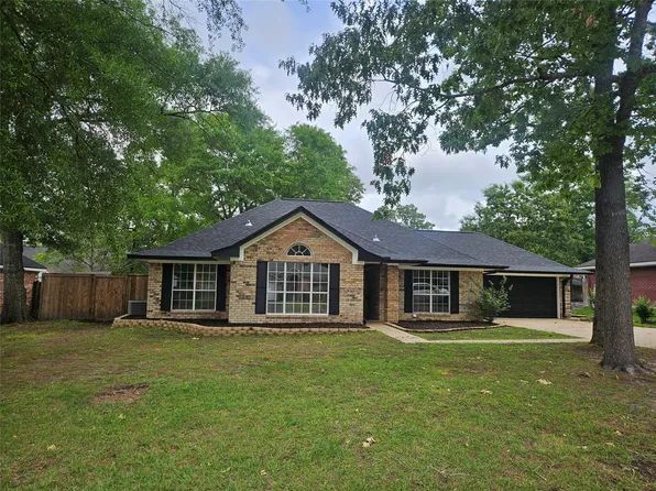 1002 Lindsey Ln, Lufkin, TX 75904